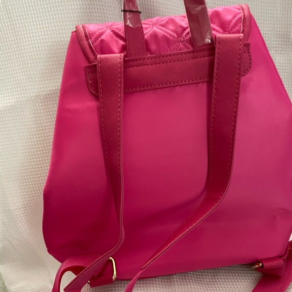 Vera New York magenta pink textured quilted backpack - Picture 2 of 15